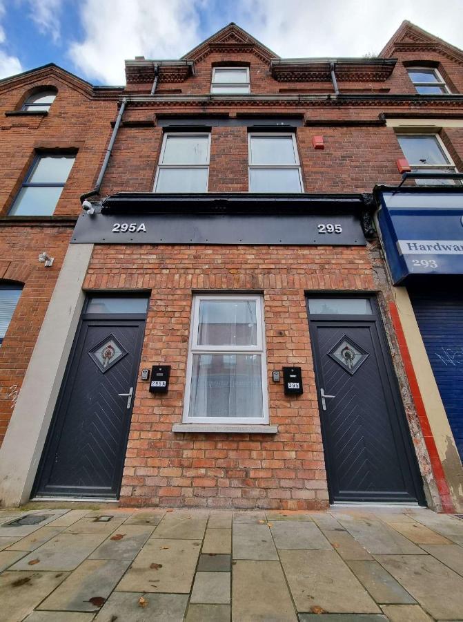 Lmk, Spacious 1 Bedroom Ground Floor Apartment, Ev Charger, Free Parking Wi-Fi, Great Location Belfast Eksteriør billede