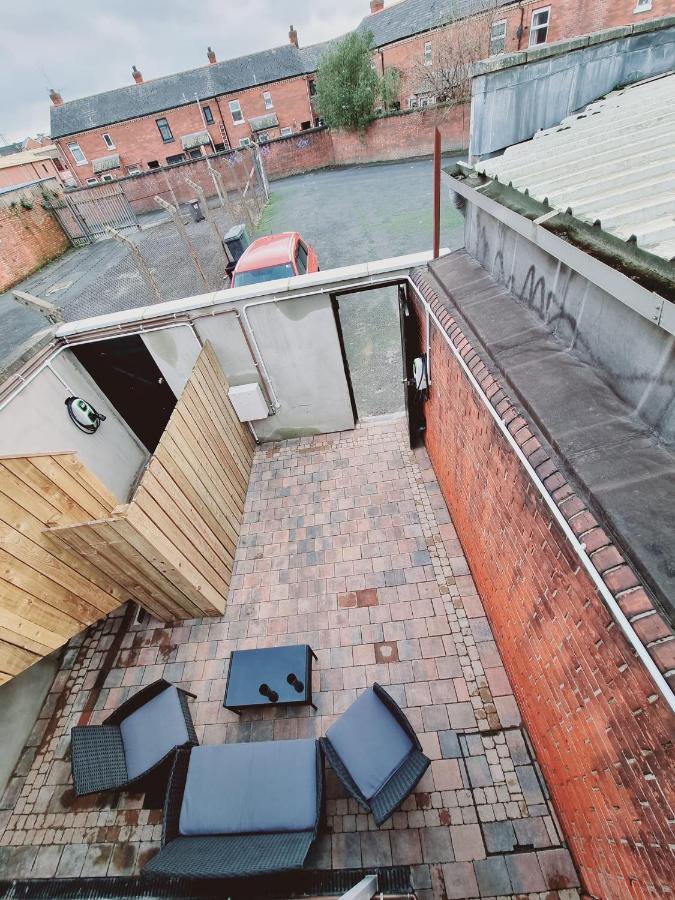 Lmk, Spacious 1 Bedroom Ground Floor Apartment, Ev Charger, Free Parking Wi-Fi, Great Location Belfast Eksteriør billede