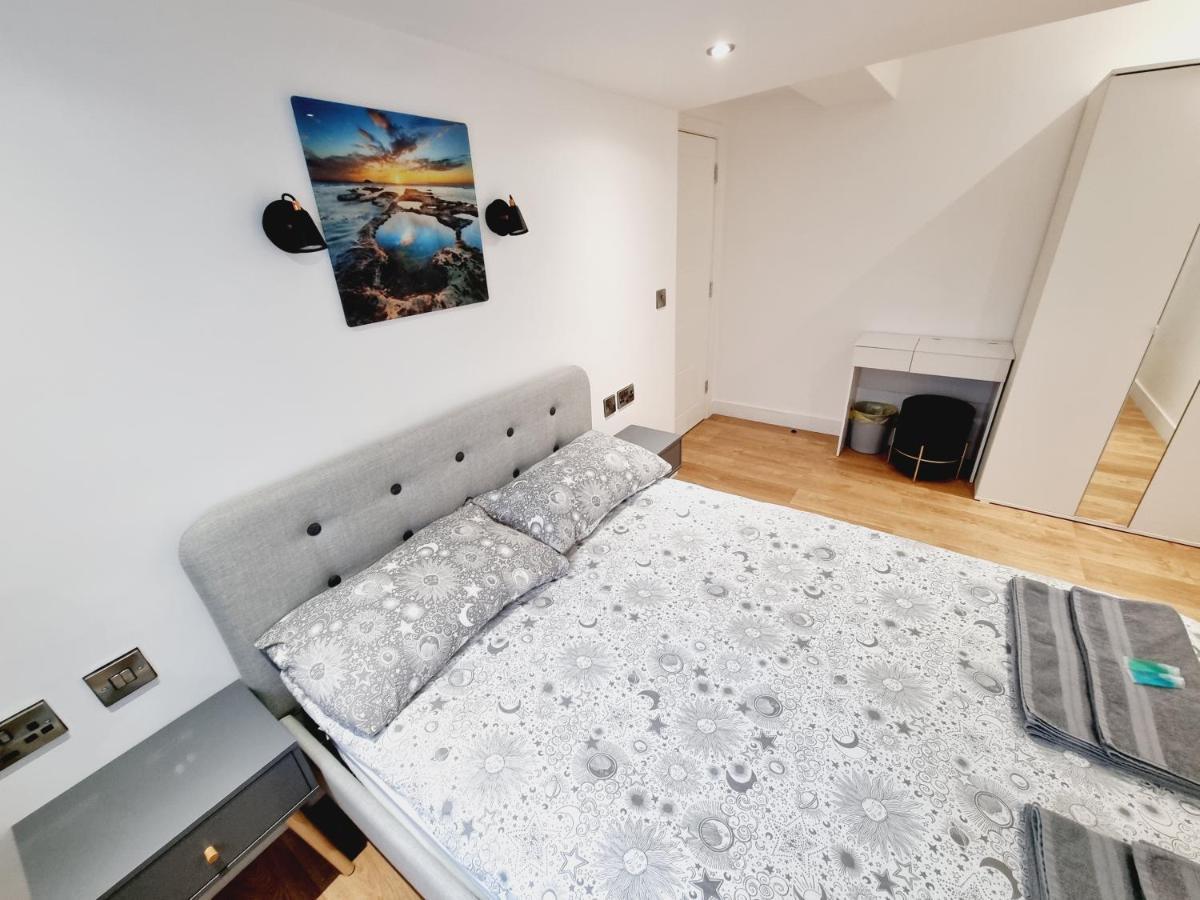 Lmk, Spacious 1 Bedroom Ground Floor Apartment, Ev Charger, Free Parking Wi-Fi, Great Location Belfast Eksteriør billede