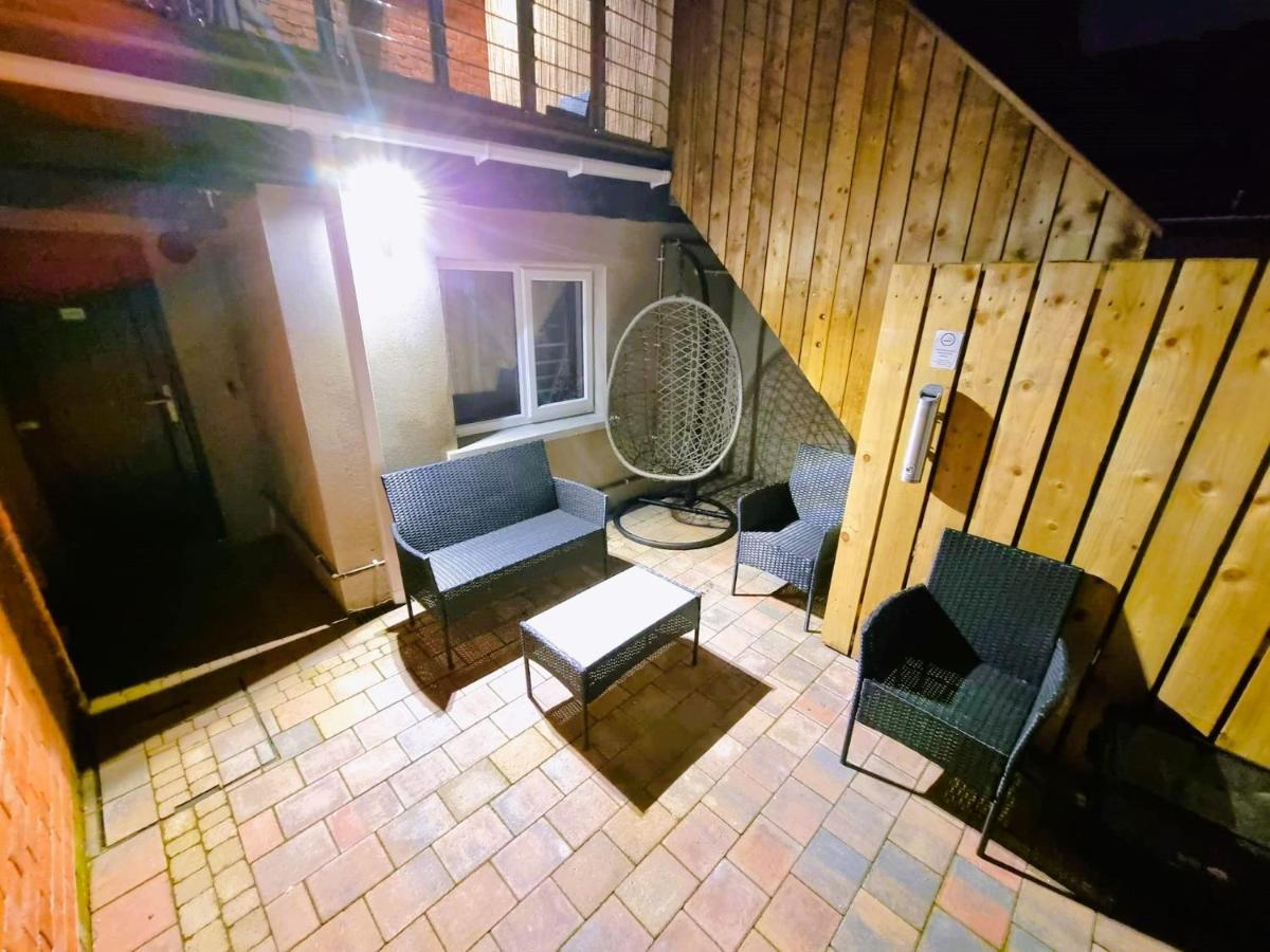 Lmk, Spacious 1 Bedroom Ground Floor Apartment, Ev Charger, Free Parking Wi-Fi, Great Location Belfast Eksteriør billede